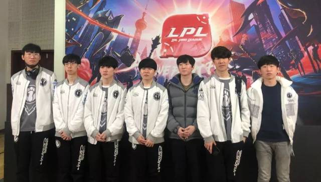 将其带回国 将其带回国