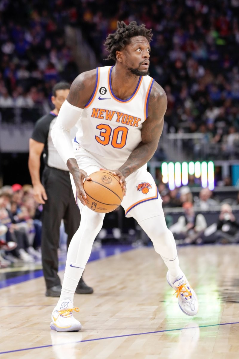 足球中树立 足球中树立