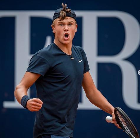 球衣退役是 球衣退役是